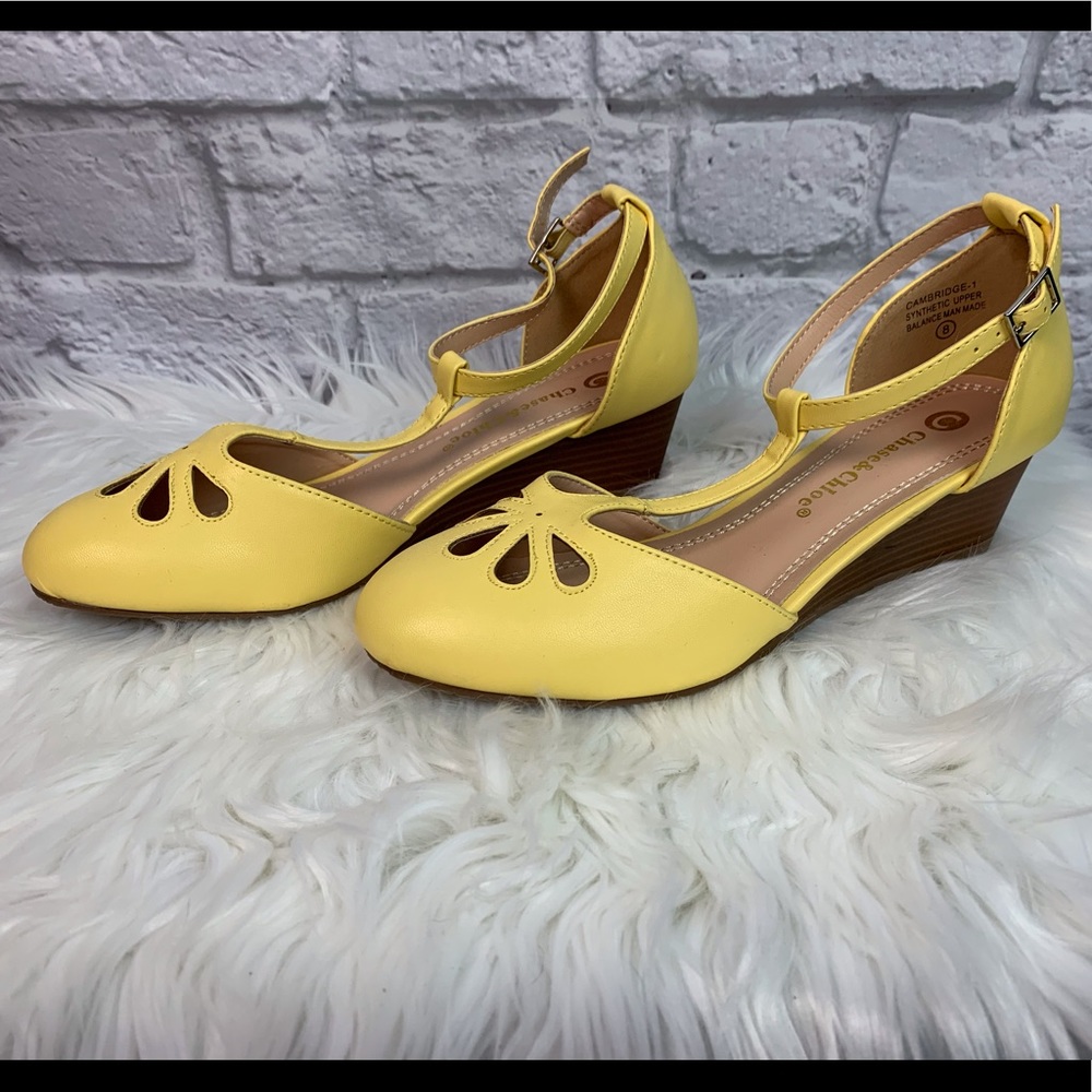 Chase & Chloe Yellow Vintage T Strap Wedge